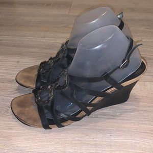 Kenneth Cole Reaction black Cedar Dining leather wedges